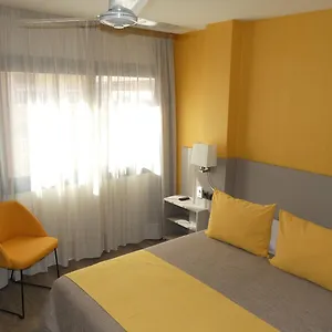 2* Otel Zeus